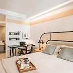 Figaro - 1 Bedroom And Balcony In Santo Antonio