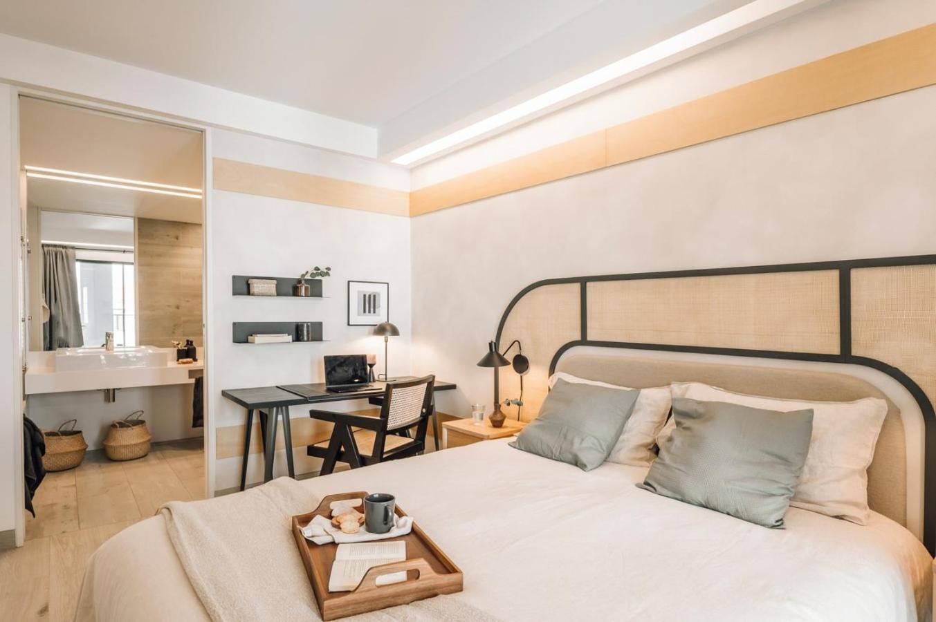 Figaro - 1 Bedroom And Balcony In Santo Antonio